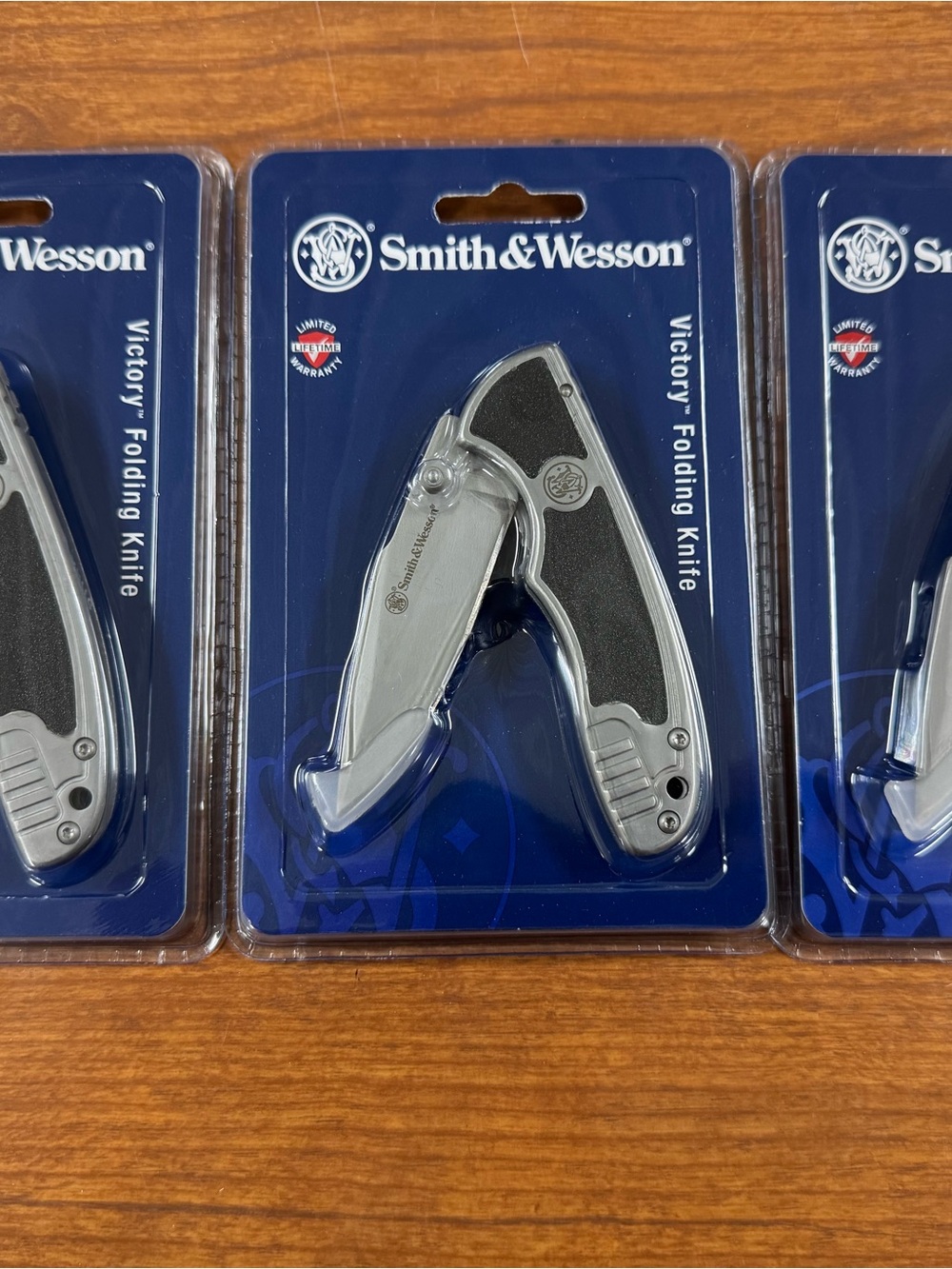 3 - Smith & Wesson Victory Folding Knife Knives - All 3 For One Price - Mint